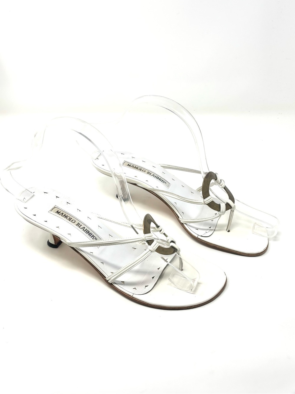 Manolo Blahnik Vintage Y2K Strappy White Leather Kitten Heel Mules Thong Sandals